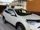 Toyota RAV4 2017 года за 11 500 000 тг. в Алматы – фото 2