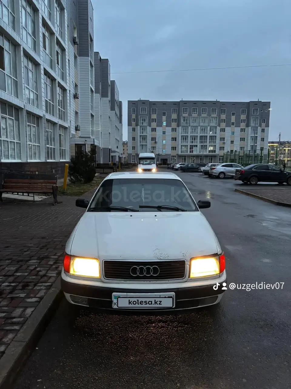 Audi 100, 1993