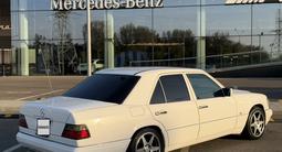 Mercedes-Benz E 320 1994 года за 4 000 000 тг. в Алматы – фото 4