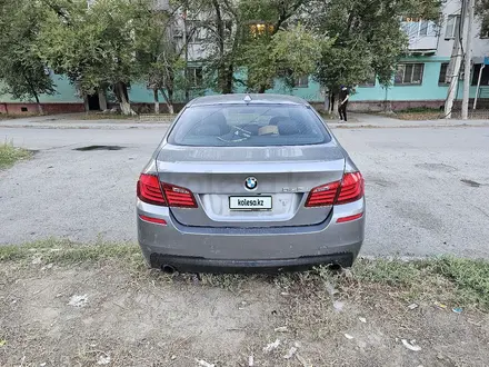 BMW 535 2012 года за 8 000 000 тг. в Атырау – фото 2