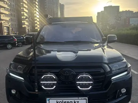 Toyota Land Cruiser 2015 года за 27 000 000 тг. в Астана