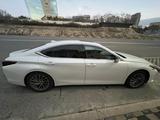 Lexus ES 250 2021 года за 19 800 000 тг. в Актау – фото 3