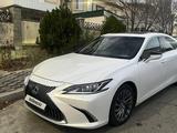 Lexus ES 250 2021 года за 19 800 000 тг. в Актау