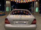 Mercedes-Benz S 500 1999 года за 3 700 000 тг. в Астана – фото 4