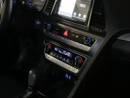 Hyundai Sonata 2018 года за 7 700 000 тг. в Алматы – фото 10