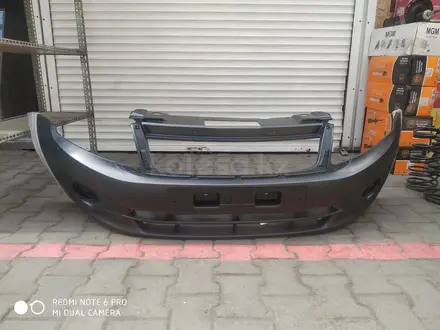 Бампер передний за 9 000 тг. в Алматы