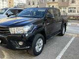 Toyota Hilux 2017 годаүшін13 200 000 тг. в Актау