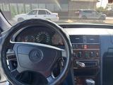 Mercedes-Benz C 200 1995 года за 1 800 000 тг. в Шымкент – фото 5