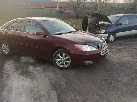 Toyota Camry 2002 года за 5 000 000 тг. в Караганда – фото 2