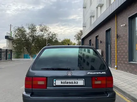 Volkswagen Passat 1995 года за 2 800 000 тг. в Кызылорда – фото 2