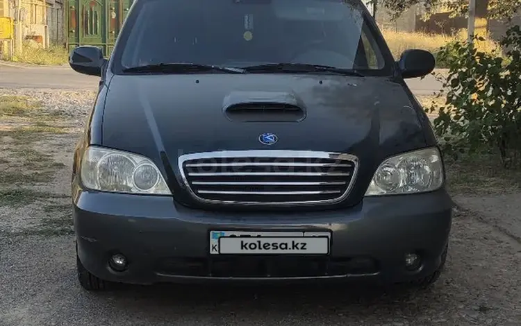 Kia Carnival 2002 года за 2 300 000 тг. в Шымкент