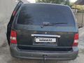 Kia Carnival 2002 года за 2 300 000 тг. в Шымкент – фото 6