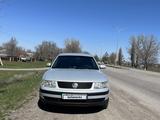 Volkswagen Passat 1998 годаүшін2 300 000 тг. в Талдыкорган