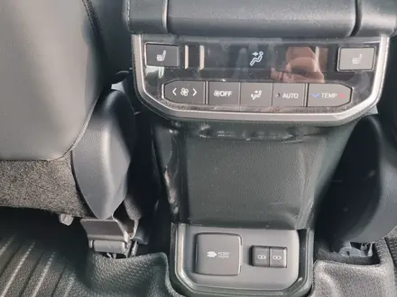 Toyota Highlander Luxe 2025 годаүшін35 000 000 тг. в Семей – фото 77