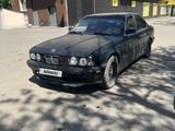 BMW 520 1995 года за 900 000 тг. в Рудный – фото 2