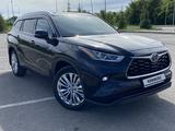 Toyota Highlander 2023 годаүшін32 500 000 тг. в Костанай