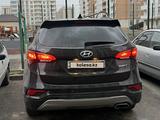 Hyundai Santa Fe 2017 года за 10 700 000 тг. в Шымкент – фото 2