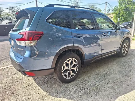 Subaru Forester 2019 года за 8 000 000 тг. в Шымкент – фото 3