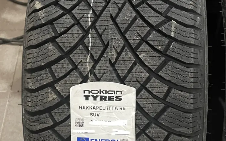 Nokian 22 год Hakkapeliitta R5 235/45R18 98Tүшін80 000 тг. в Алматы