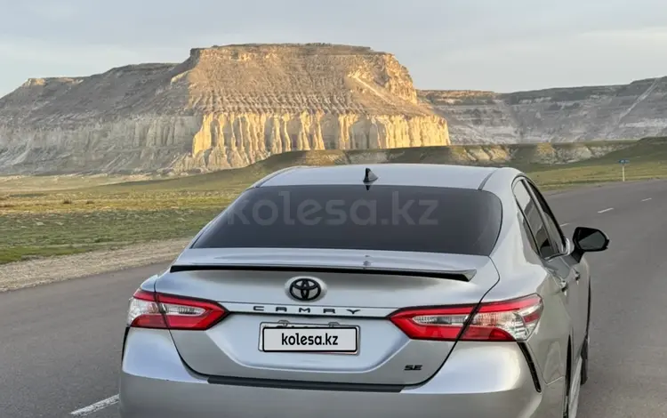 Toyota Camry 2020 года за 9 000 000 тг. в Жанаозен