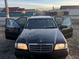 Mercedes-Benz C 220 1995 года за 1 250 000 тг. в Балхаш – фото 2