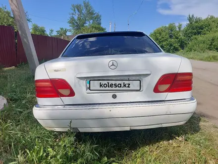 Mercedes-Benz E 230 1997 года за 1 150 000 тг. в Караганда – фото 5