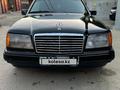 Mercedes-Benz E 280 1993 годаfor2 390 000 тг. в Бауыржана Момышулы