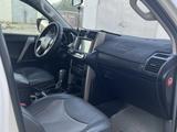 Toyota Land Cruiser Prado 2012 года за 16 800 000 тг. в Атырау – фото 4