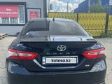 Toyota Camry 2021 года за 11 000 000 тг. в Аксай – фото 4