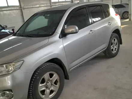 Toyota RAV4 2011 года за 7 800 000 тг. в Жетысай – фото 4