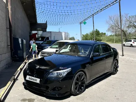 BMW 530 2006 года за 4 950 000 тг. в Алматы – фото 4