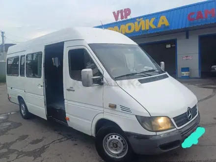 Mercedes-Benz Sprinter 2003 года за 4 500 000 тг. в Алматы – фото 3
