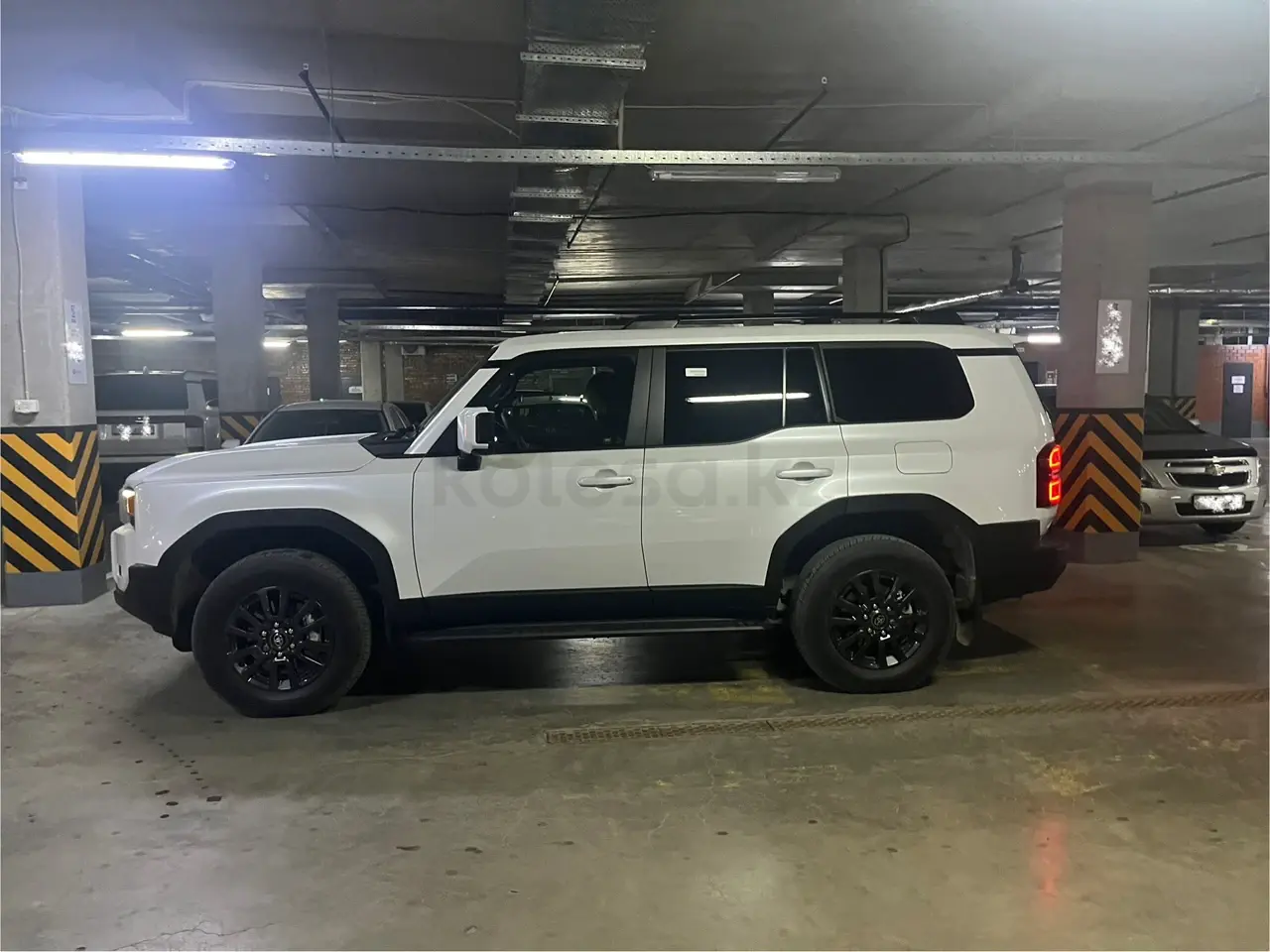Toyota Land Cruiser Prado, 2025