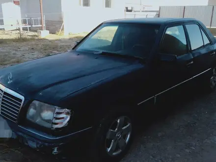 Mercedes-Benz E 230 1991 года за 2 450 000 тг. в Шолаккорган – фото 7