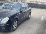 Mercedes-Benz E 320 2003 годаүшін5 300 000 тг. в Караганда – фото 2