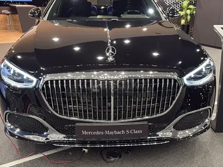 Mercedes-Maybach S 580 4MATIC 2025 года за 153 000 000 тг. в Шымкент – фото 4