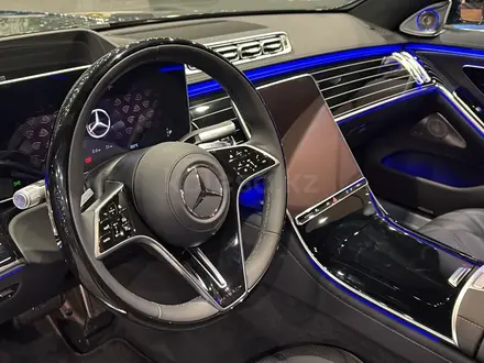 Mercedes-Maybach S 580 4MATIC 2025 года за 153 000 000 тг. в Шымкент – фото 10