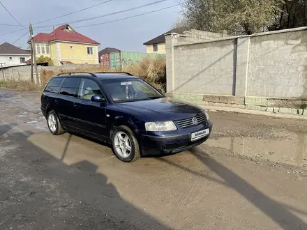 Volkswagen Passat 2000 года за 1 550 000 тг. в Алматы – фото 2