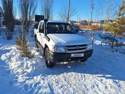 Toyota Hilux 2004 года за 4 500 000 тг. в Кокшетау