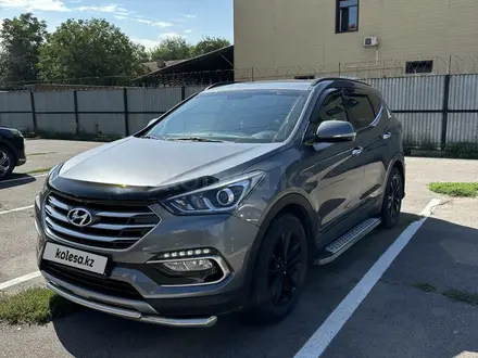 Hyundai Santa Fe 2016 года за 10 800 000 тг. в Алматы