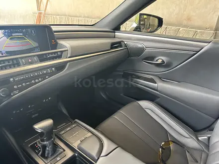 Lexus ES 350 2020 года за 25 000 000 тг. в Шымкент – фото 9
