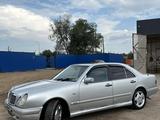 Mercedes-Benz E 280 1996 года за 1 800 000 тг. в Уральск – фото 4