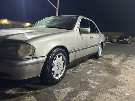 Mercedes-Benz C 280 1994 года за 1 550 000 тг. в Тараз – фото 20