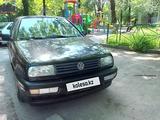 Volkswagen Vento 1993 года за 1 100 000 тг. в Шымкент – фото 2