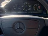 Mercedes-Benz E 230 1991 годаfor850 000 тг. в Семей