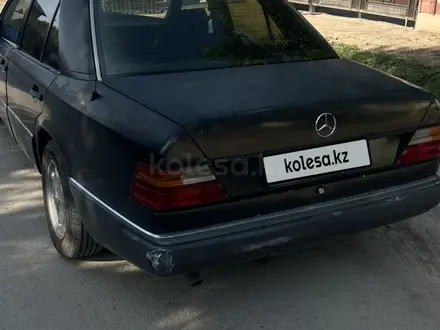 Mercedes-Benz E 200 1990 года за 1 450 000 тг. в Кызылорда – фото 4