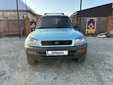 Toyota RAV4, 1997