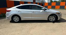 Hyundai Elantra 2017 года за 4 300 000 тг. в Уральск – фото 2
