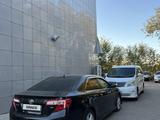 Toyota Camry 2014 года за 4 400 000 тг. в Уральск – фото 4