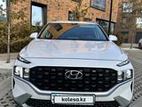 Hyundai Santa Fe 2021 годаүшін14 200 000 тг. в Алматы